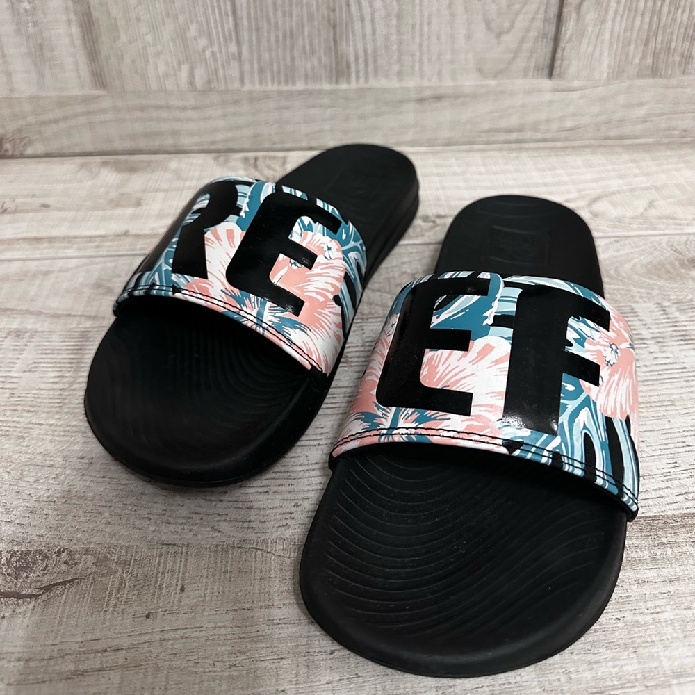 Reef slides